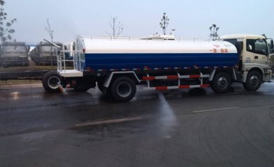 灑水車在工作時為何要放音樂？這里有大學問